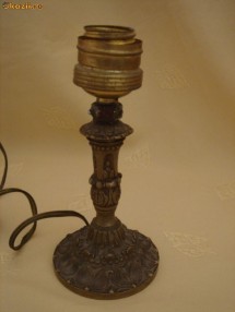 LAMPA FRANTUZEASCA CU PICIORUL DIN BRONZ foto