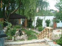 vila in balotesti la lac foto