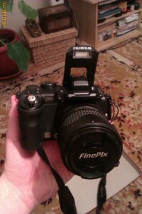 FujiFilm FinePix  S9600 +carduri+acumulatori+cabluri+geanta+cutie foto