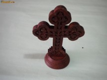 Cruce sculptata foto