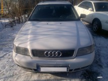 Vand Audi A4 foto