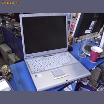 Laptop Fujitsu Siemens Lifebook E Series foto