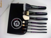 Trusa Set 7 Pensule Machiaj HELLO KITTY - MAC Profesionale din Par Natural MAC foto
