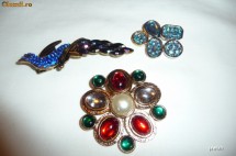 3 BROSE DEOSEBITE FASHION, VESELE , VIU COLORATE , POTRIVITE SI PENTRU MARTISOR foto