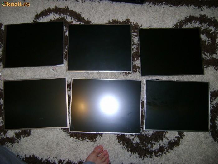 Display laptop, ecran laptop foto mare