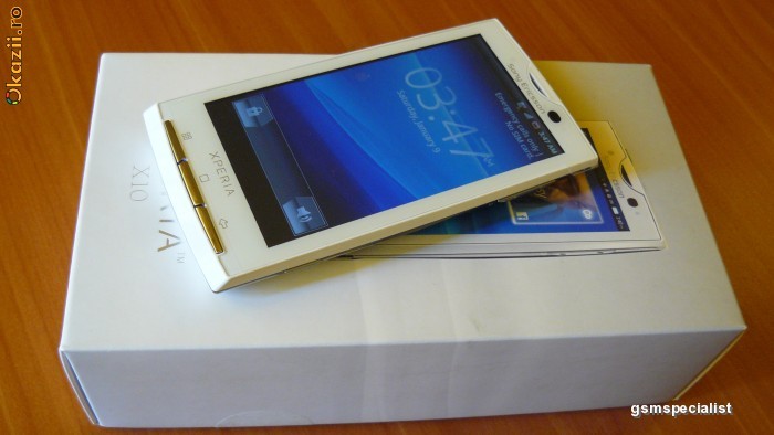 SONY ERICSSON XPERIA X10 ALB(WHITE) NOU  0 MINUTE VB. foto mare