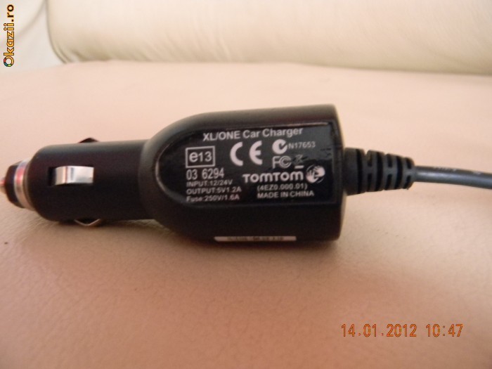 incarcator gps tomtom foto mare