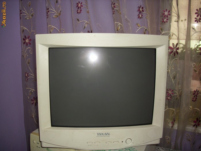 VAND MONITOR CRT TAXAN foto mare