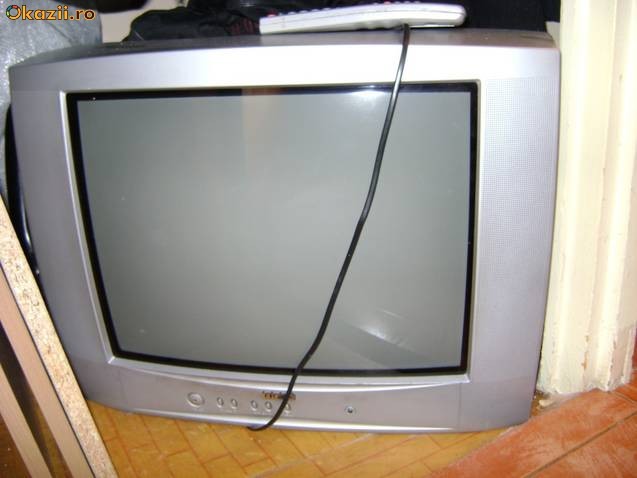 vand tv crt foto mare