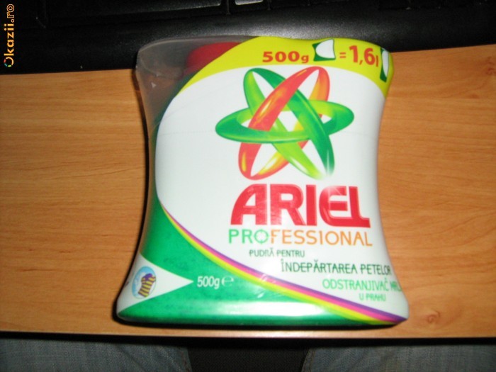 ARIEL PROFESIONAL PUDRA PT. INDEPARTAREA PETELOR ! foto mare