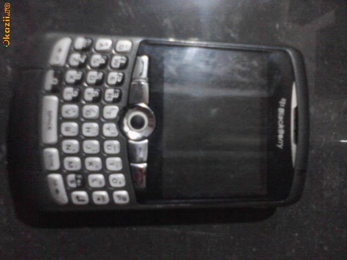 blackberry 8320 foto mare
