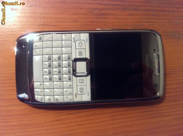 Nokia E71 white/alb foto mare