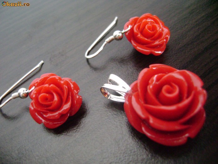SET ARGINT MODEL TRANDAFIR MARE ROSU PRAF DE CORAL foto mare