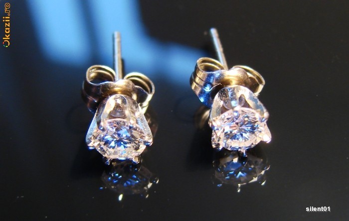 cercei aur alb 14K cu diamante stud  0.60 ct. foto mare
