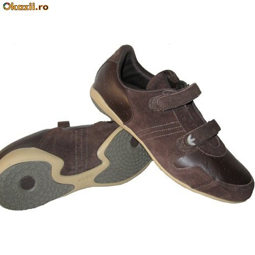Adidasi Adidas PE2VC foto mare