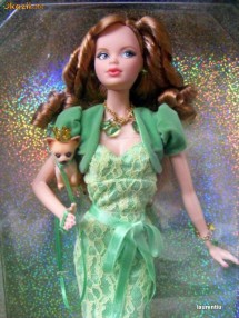 Birthstone Beauties - Miss Peridot (August) Barbie 2007, roscata foto