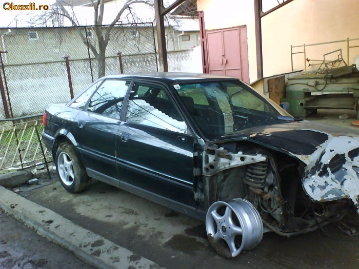 dezmembrez audi 80 foto mare